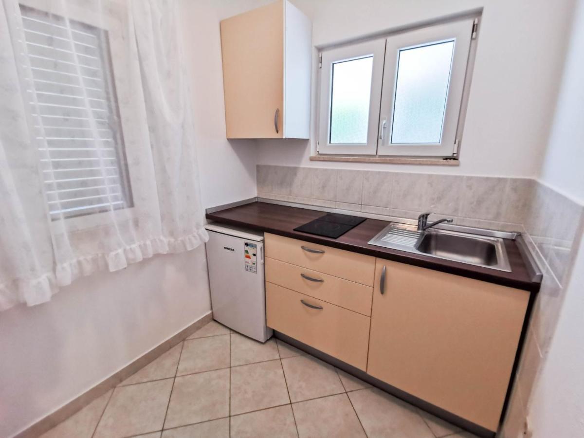 Apartments Patrick Baška Voda Eksteriør bilde