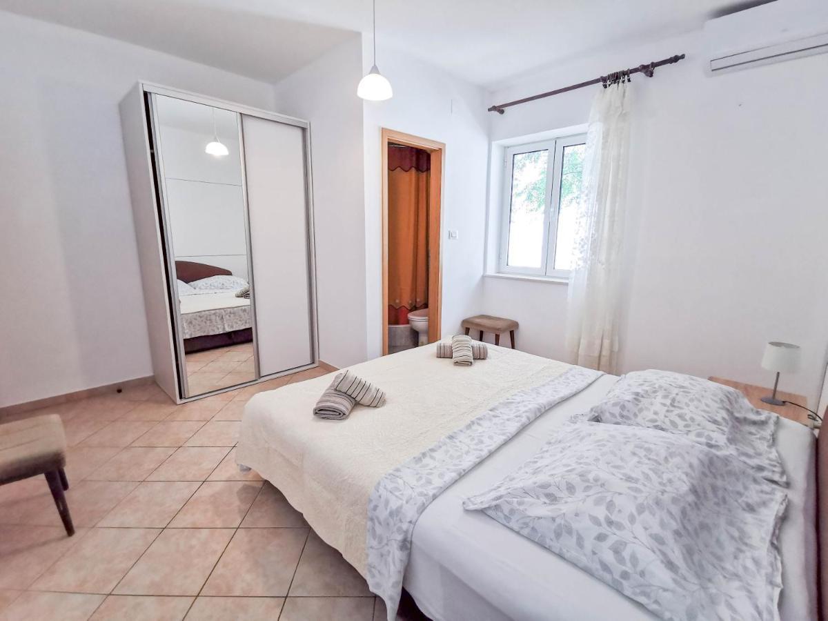 Apartments Patrick Baška Voda Eksteriør bilde