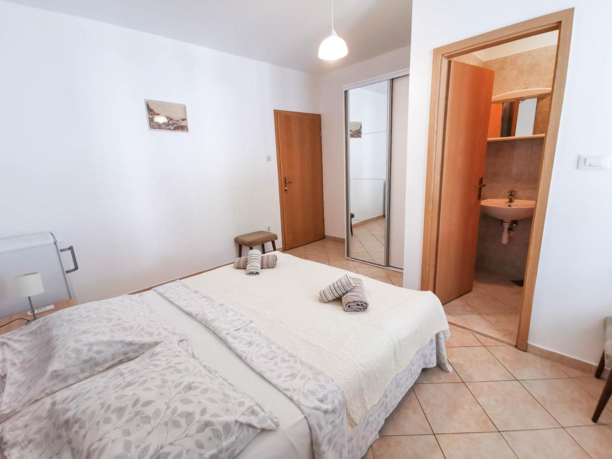 Apartments Patrick Baška Voda Eksteriør bilde